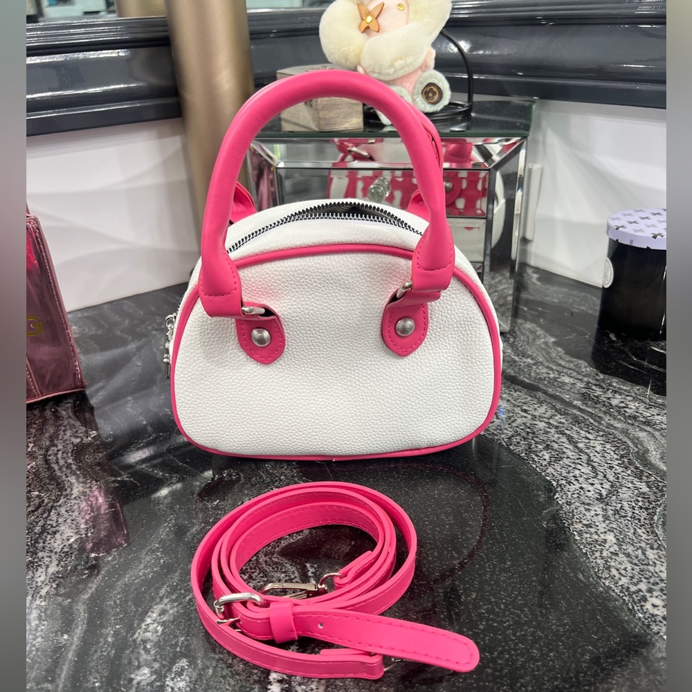 Purse - Picture 4 of 6